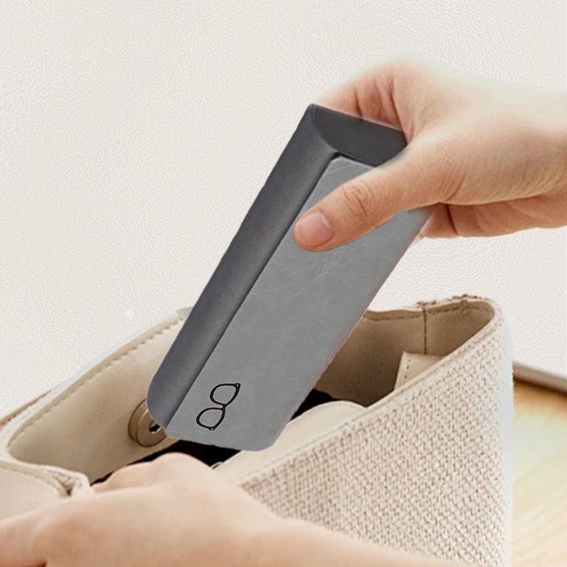 Minimalist Hard Shell Glasses Case with Cleaning Cloth