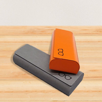 Minimalist Hard Shell Glasses Case with Cleaning Cloth